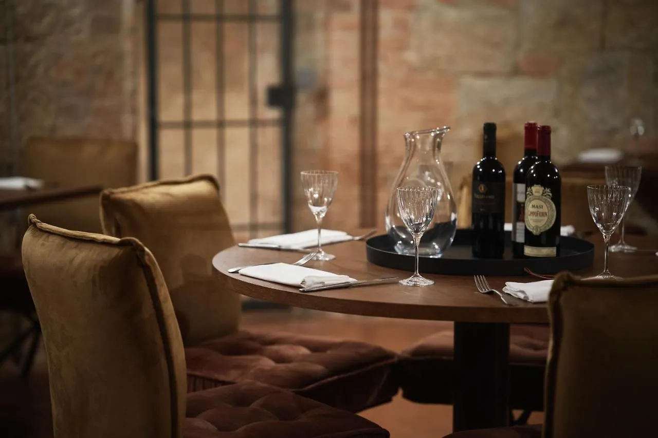 Precise Tale Poggio Alla Sala Montepulciano